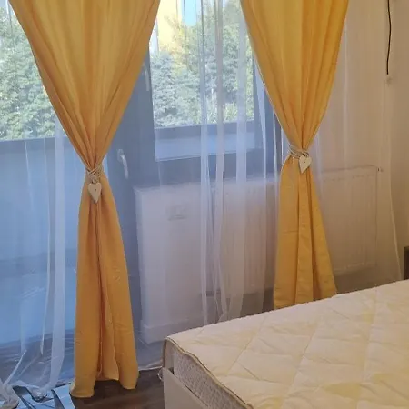 Parc Romanesc Apartment *